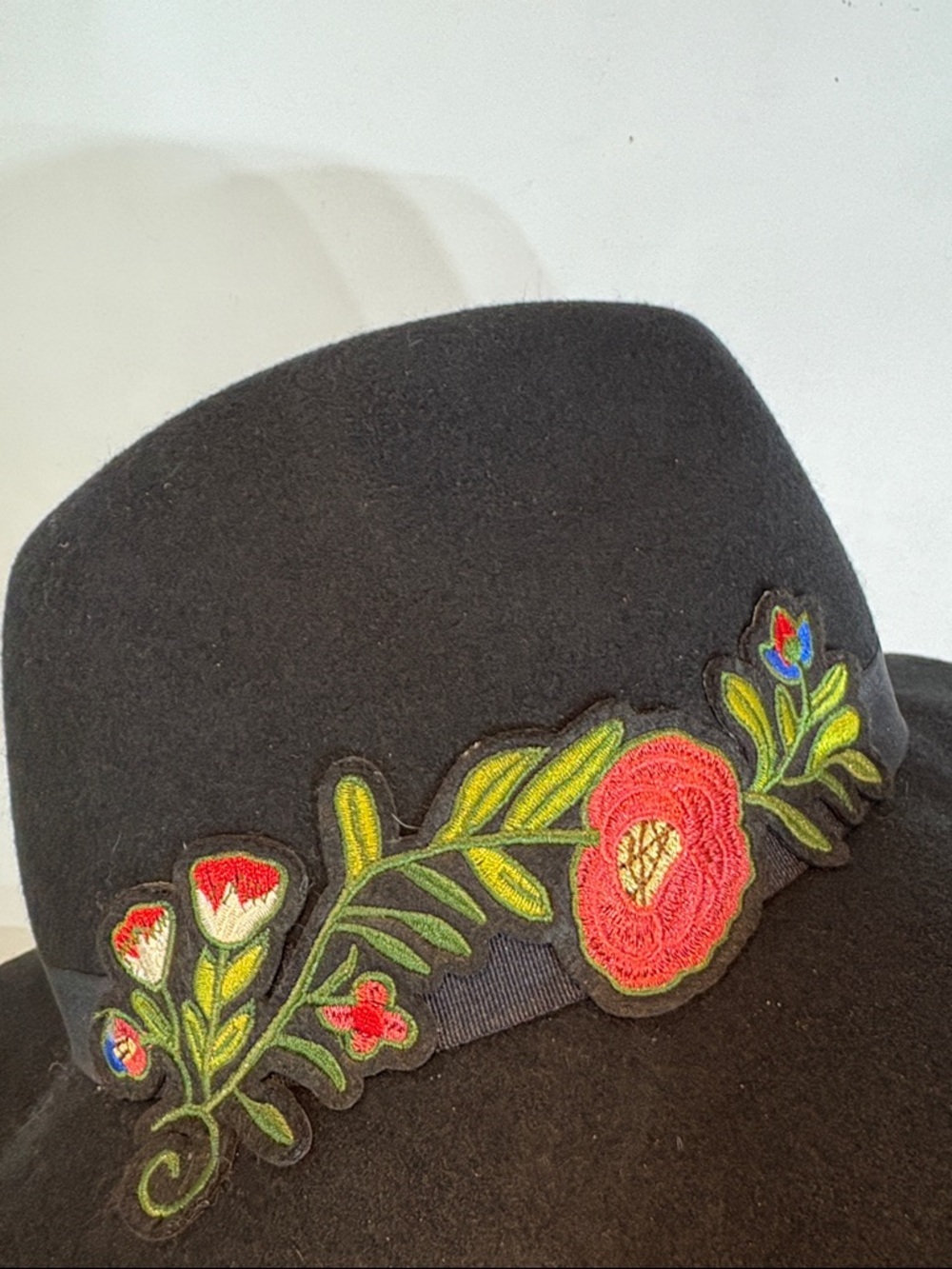 Adrienne Vittadini Black Wool Fedora Hat Embroidered Floral Boho Wide Brim - Picture 5 of 11